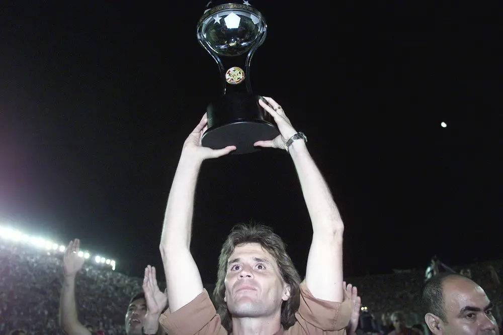 San Lorenzo festejando el título Copa Sudamericana 2002